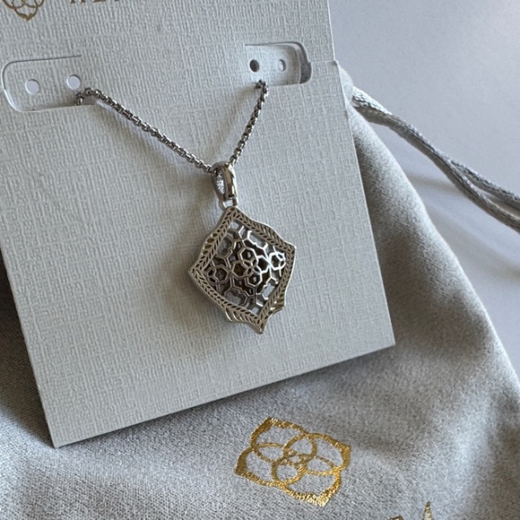 Kendra Scott Kacey Silver Filigree Adjustable Pendant Necklace - Picture 3 of 9